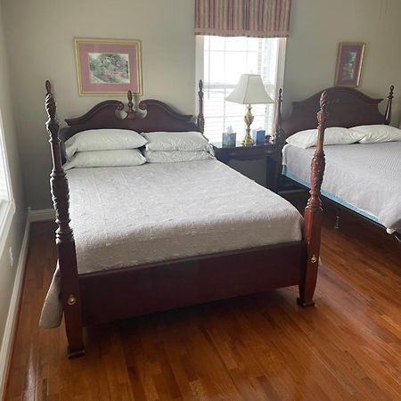 Downtown Abode In The Heart Of The Bourbon Trail Villa Lebanon Exteriör bild