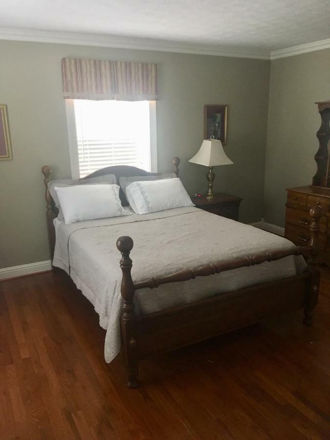 Downtown Abode In The Heart Of The Bourbon Trail Villa Lebanon Exteriör bild